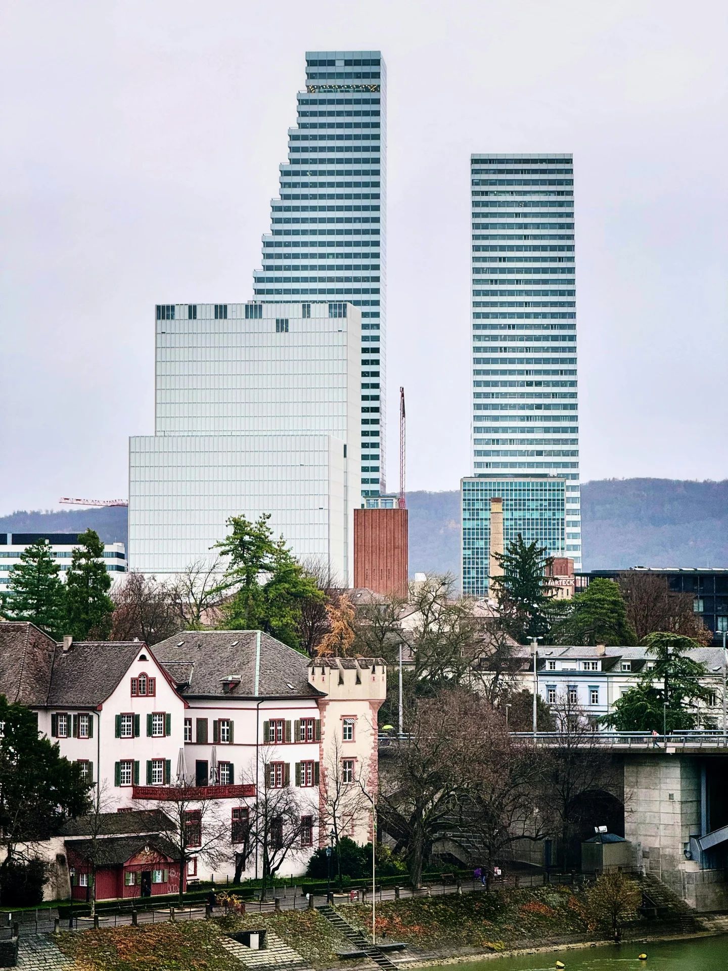 Modernes kubisches Haus – Realisierung durch Signia Generalunternehmung
